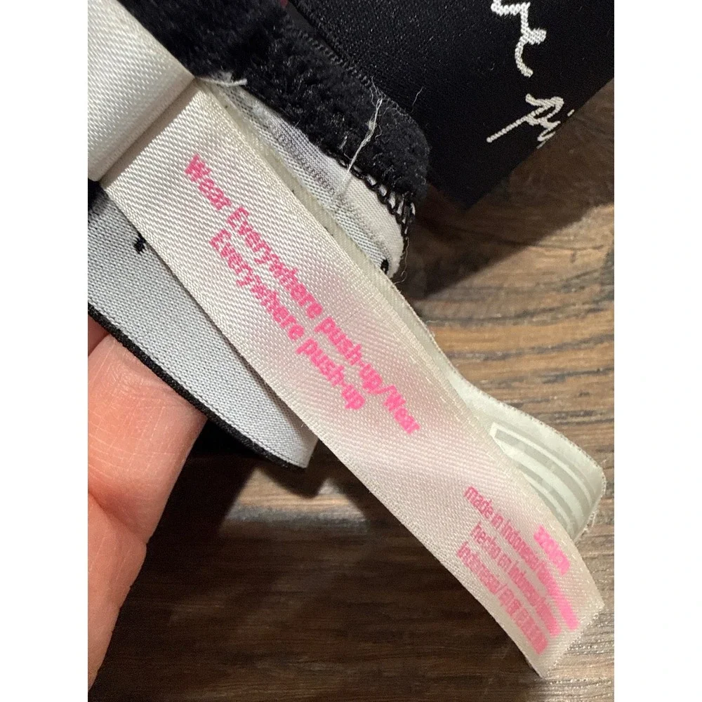 Victoria's Secret PINK Wear Everywhere Push-Up Bra 32C Tie Dye Pink‎ Black White